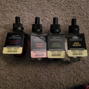 4 bath and body works wallflowers